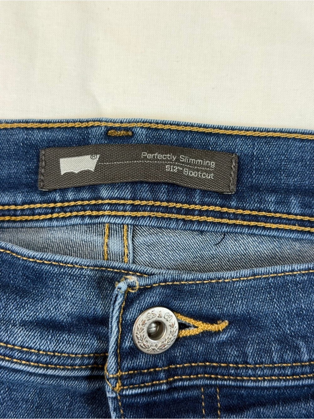 Levi's Dark Blue Perfectly Slimming 512 Boot Cut Jeans Sz 16 with Rhinestone - Picture 4 of 12